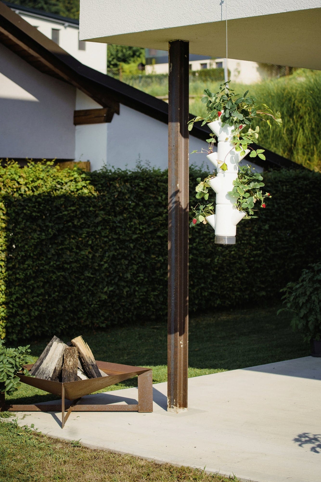 Erdbeerturm - Sissi Strawberry Hanging, Weiss