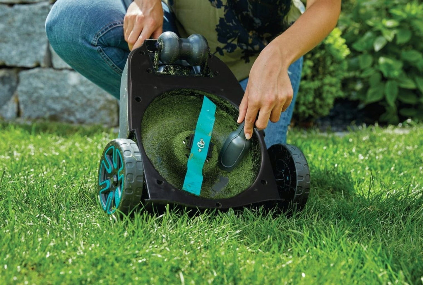 Gardena Akku-Rasenmäher HandyMower 22/18V P4A Ready-To-Use Set