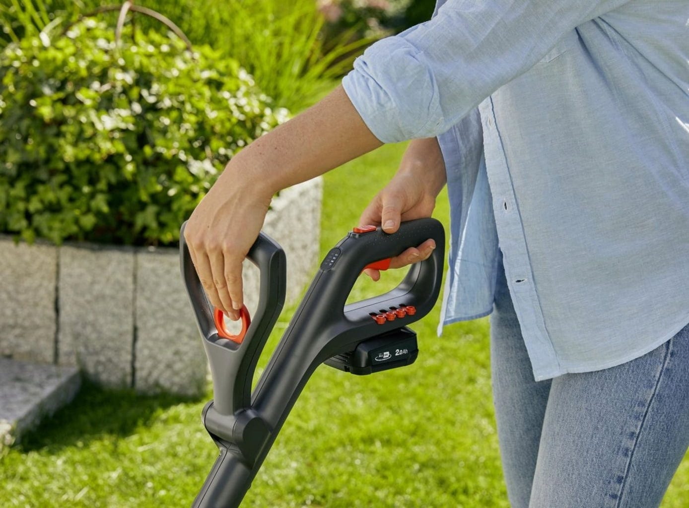 Gardena Akku-Trimmer ComfortCut 23/18V P4A Ready-To-Use Set