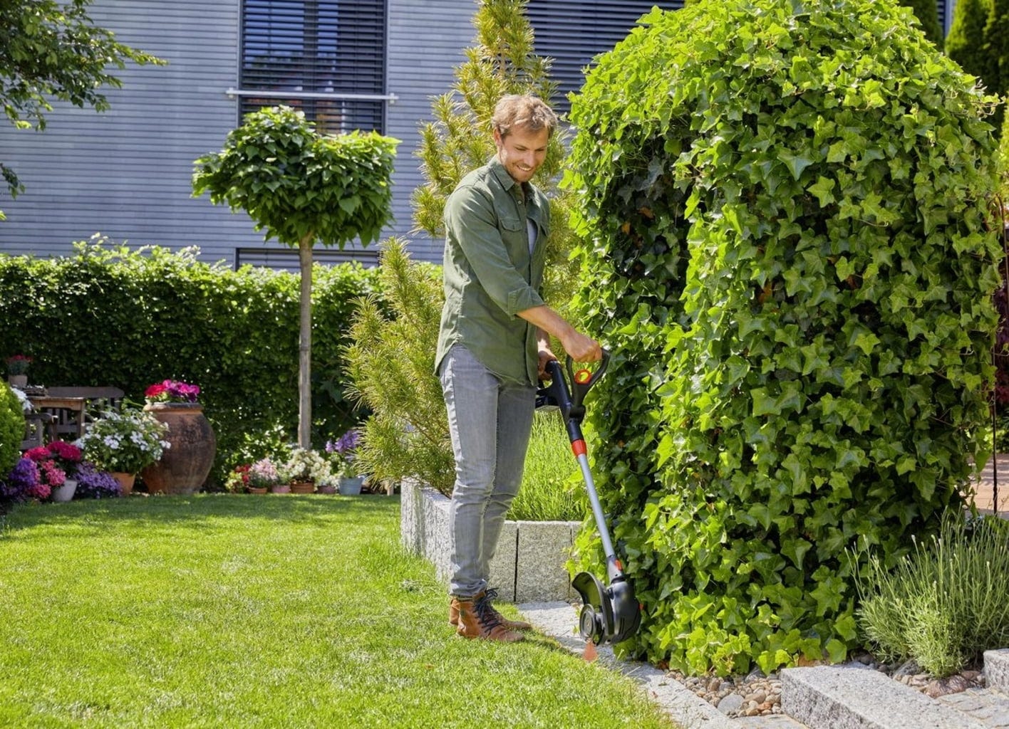 Gardena Akku-Trimmer ComfortCut 23/18V P4A Ready-To-Use Set